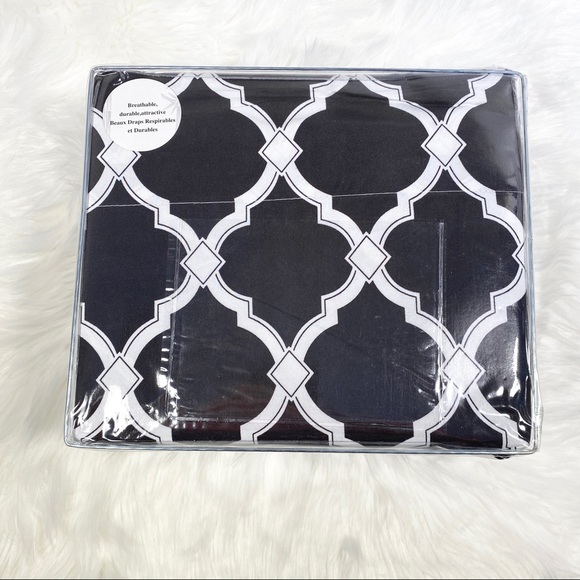 ✨FINAL STOCK✨Twin 3pc Black Arabesque Bedsheets - Picture 2 of 5